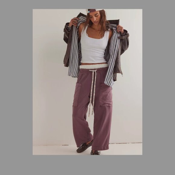 We The Free Cropped Wide-Leg Sweatpants with Utility Pockets – Black, Size XL - Picture 3 of 5